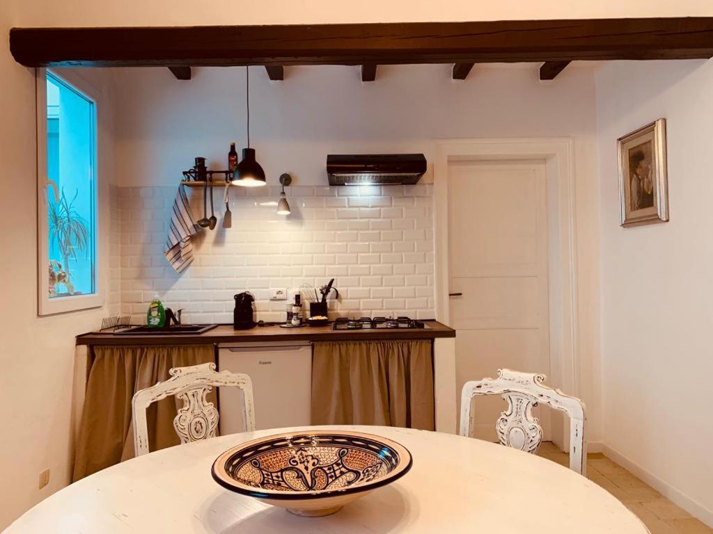 Apartamento Il Rifugio Di Bacco Trapani Exterior foto